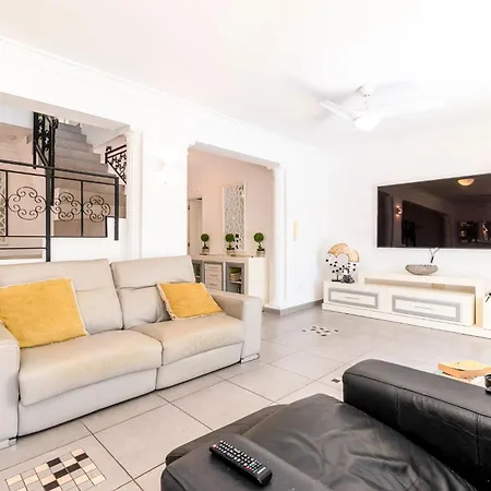 Casa Julia Private Heated Pool Games Area Villa Callao Salvaje