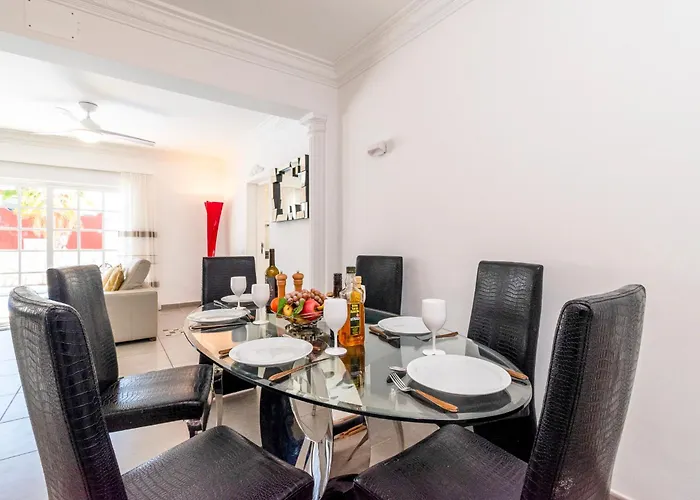 Casa Julia Private Heated Pool Games Area